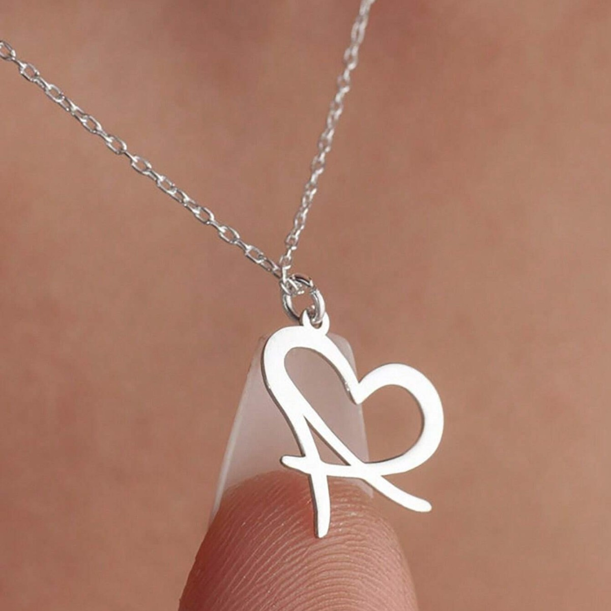 Minimalist Personalized Stainless Steel Gold-Plated Heart And Letter Necklace - Image 5